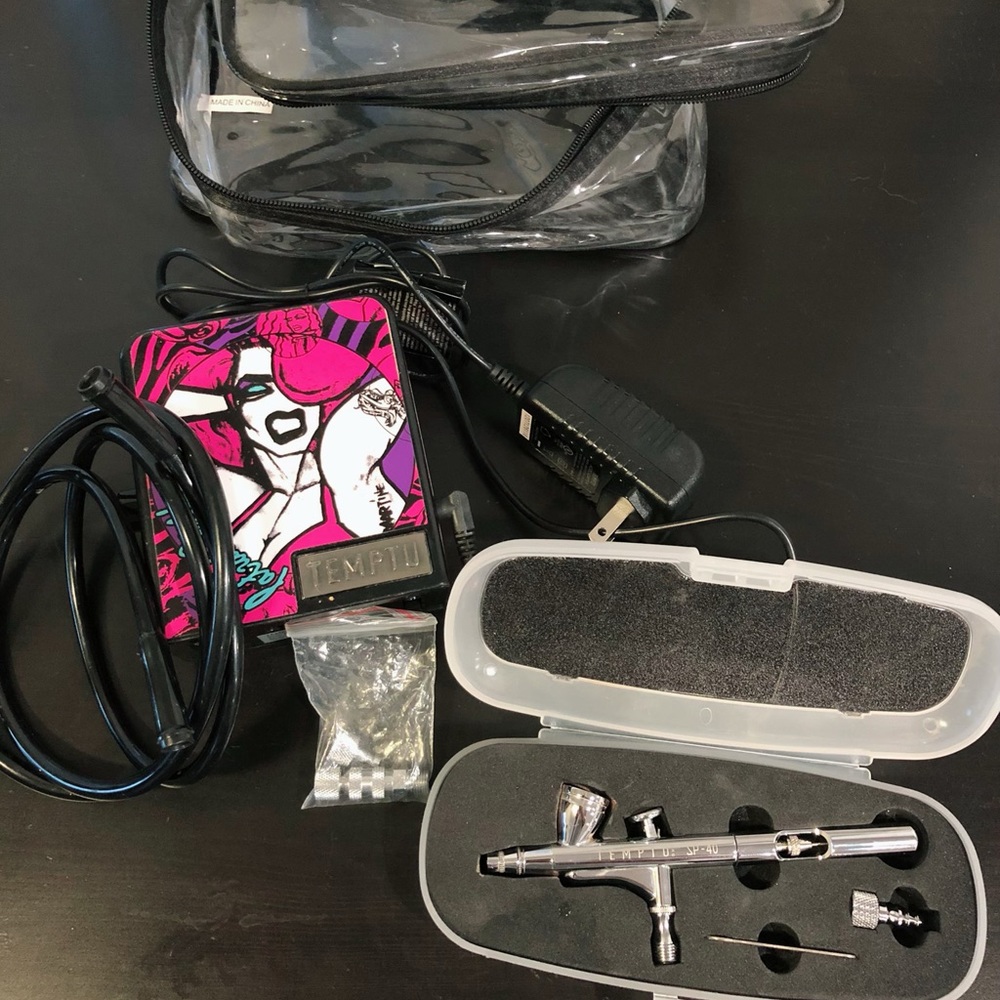 Temptu Airbrush Kit